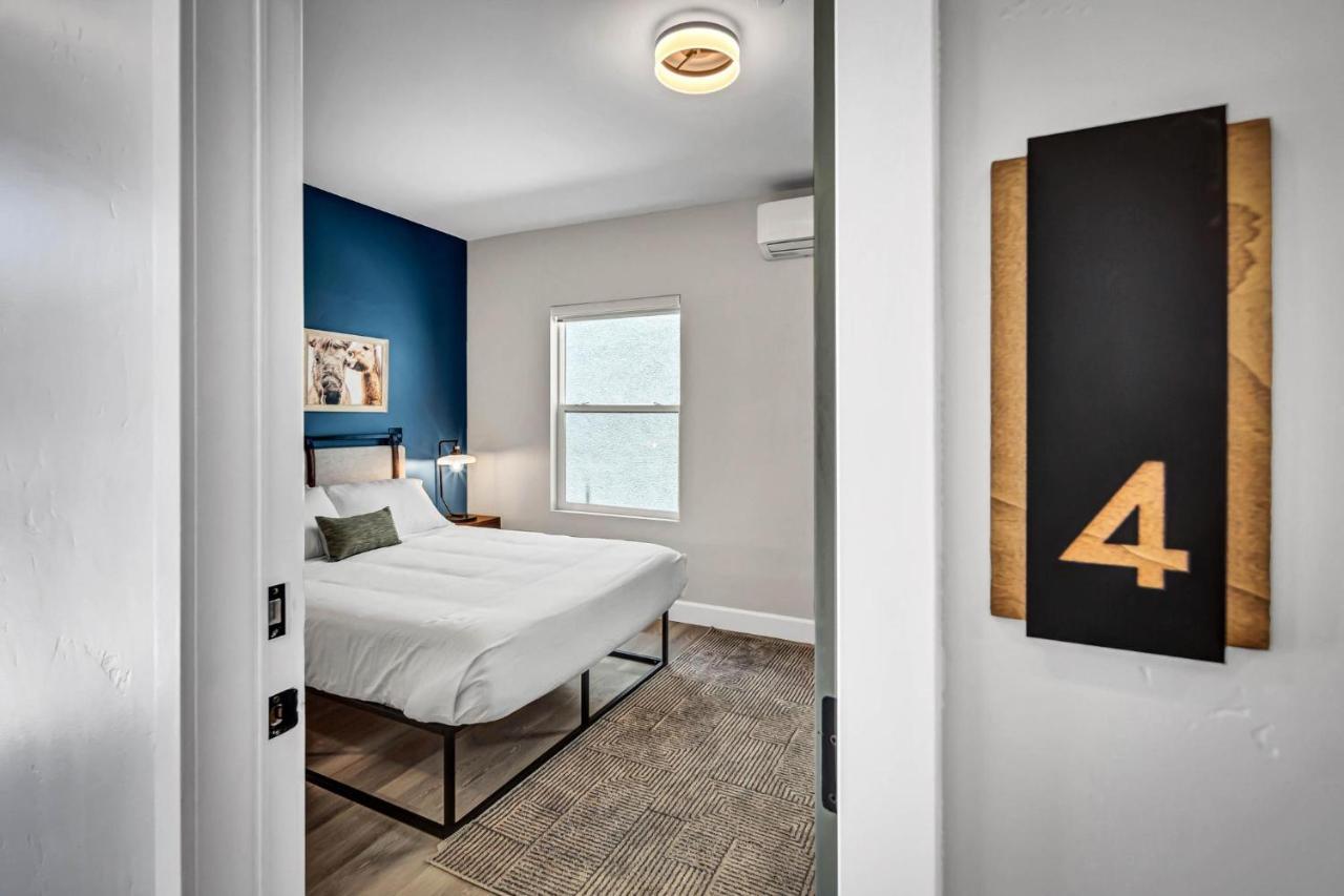 Single Bedroom - Queen Size. Heart Of Downtown Vista Buitenkant foto